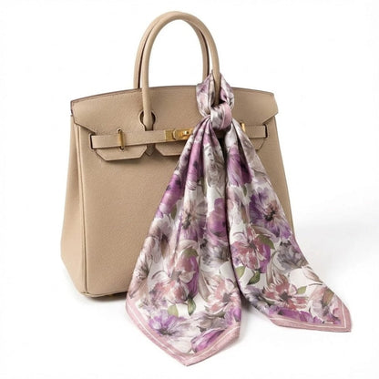 Carré de soie rose | Motif fleuri rose Rose / 53x53cm The Foulard