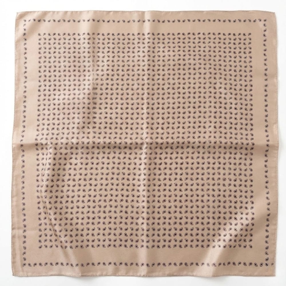 Foulard carré | Douceur satinée et style sophistiqué Beige / 70x70CM The Foulard
