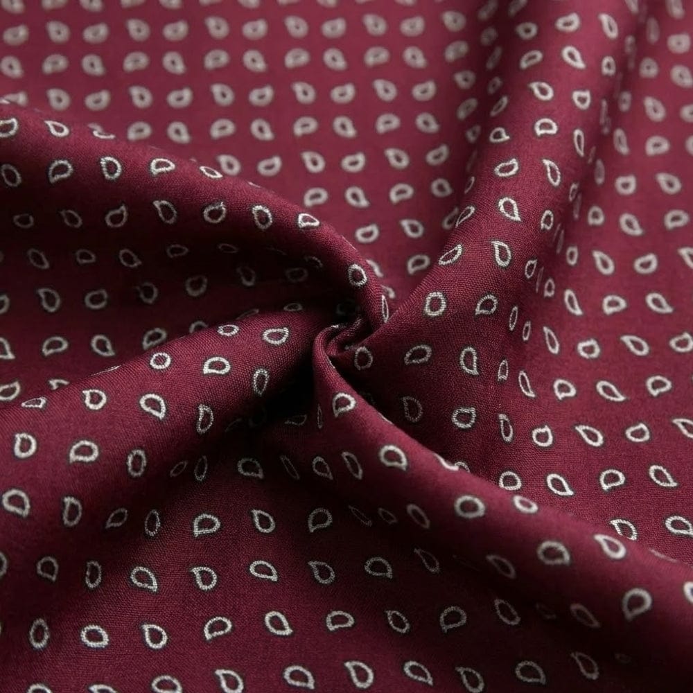 Foulard carré | Douceur satinée et style sophistiqué The Foulard