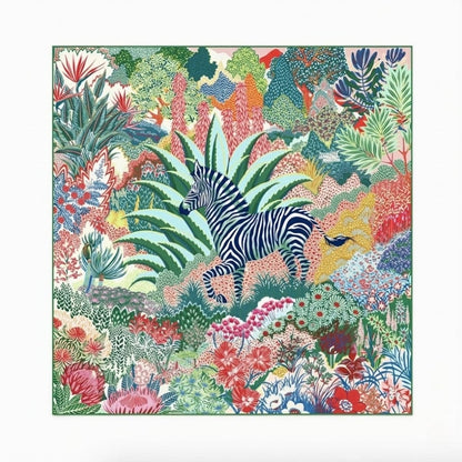 Foulard carré coloré avec motif zèbre sur fond floral vibrant, parfait pour un style chic et audacieux