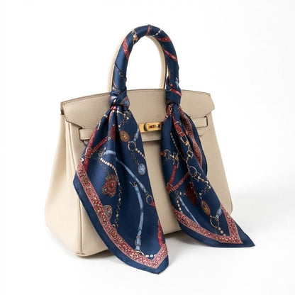 Foulard en satin | Chic discret et intemporel The Foulard