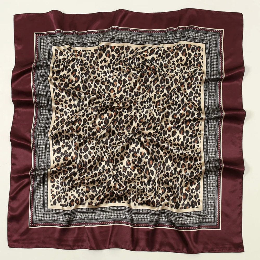 Foulard femme léopard | L’allié mode pour un style audacieux Léopard The Foulard