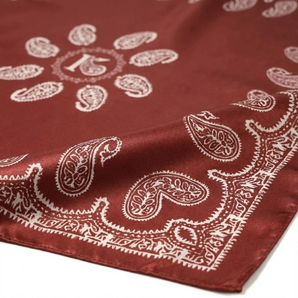 Foulard femme rouge | Chic intemporel et éclat féminin Rouge The Foulard