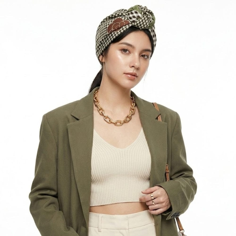 Foulard femme satin | Accessoire élégant au charme intemporel The Foulard