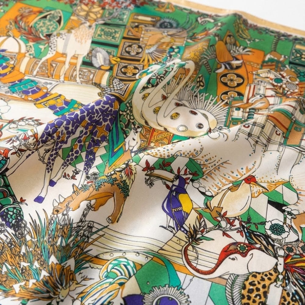 Foulard imprimé en soie | Le carré soyeux au design élégant Multicolore / 53x53cm The Foulard