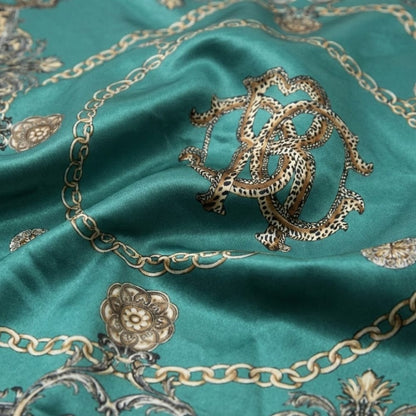 Foulard léopard femme | Motif félin pour une allure élégante The Foulard