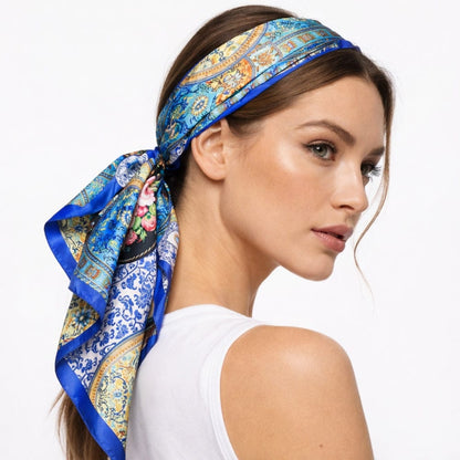 Foulard noué | Touche mode pour un look soigné The Foulard