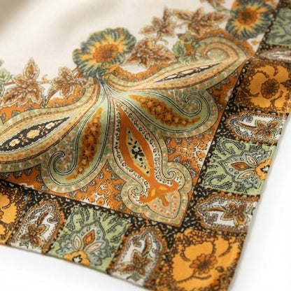 Foulard sur les cheveux | Élégance bohème et style raffiné The Foulard